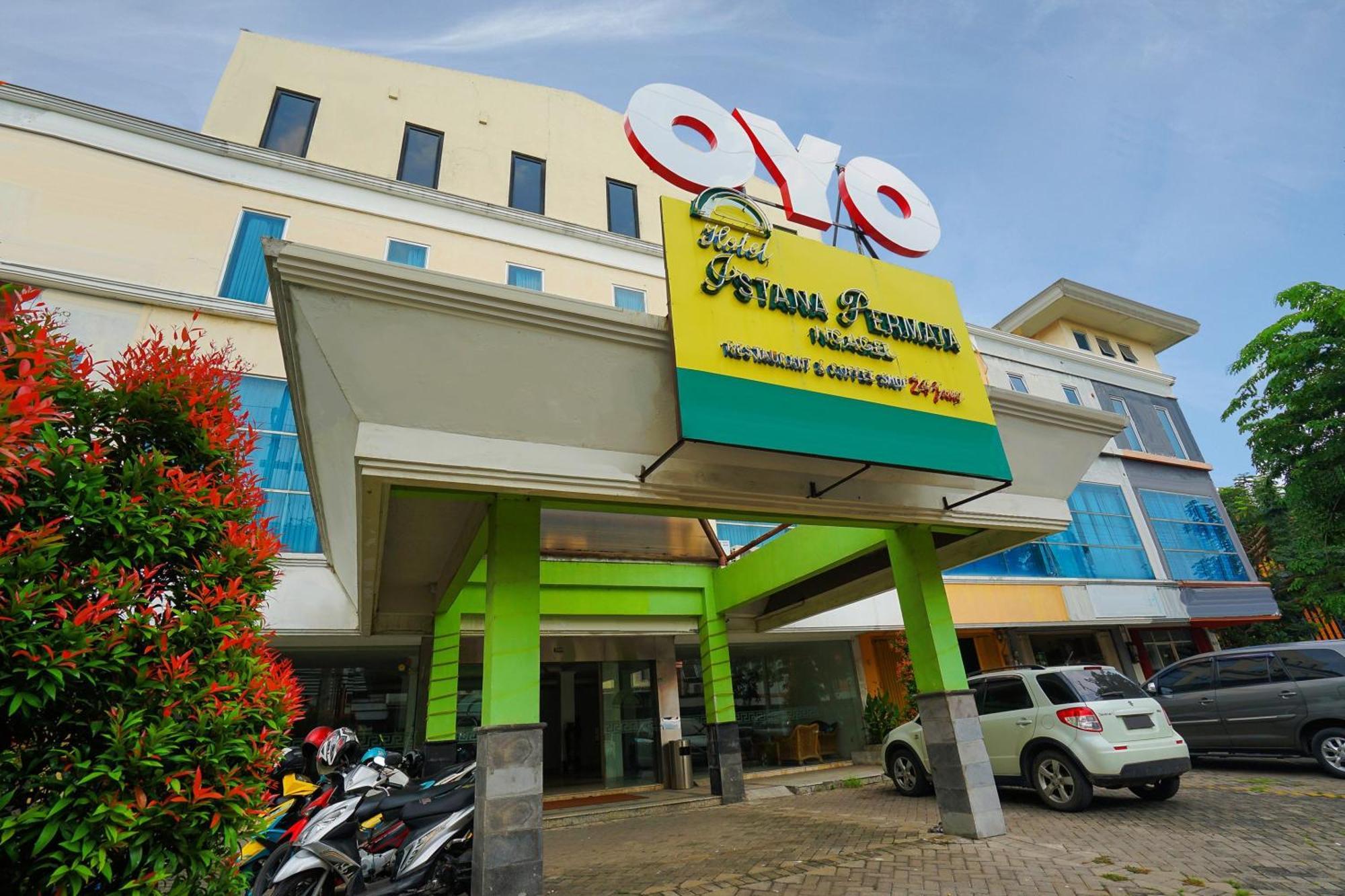 Hotel Istana Permata Ngagel à Sorabaya Extérieur photo