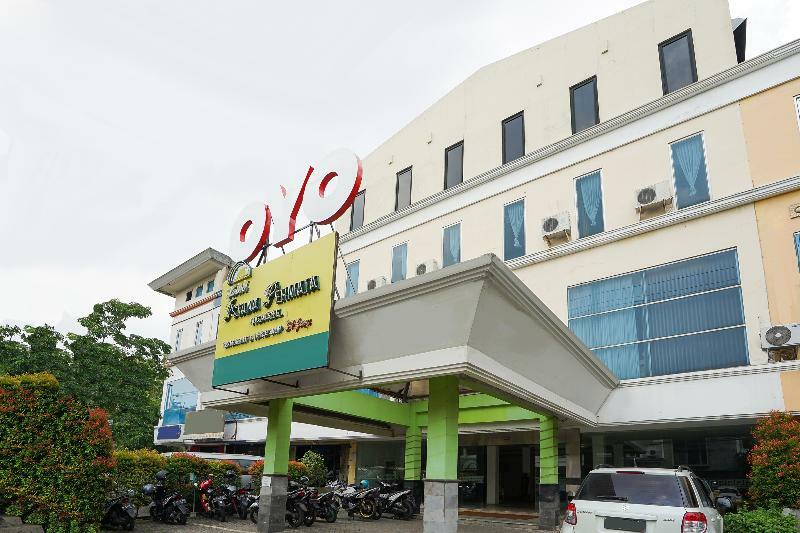 Hotel Istana Permata Ngagel à Sorabaya Extérieur photo