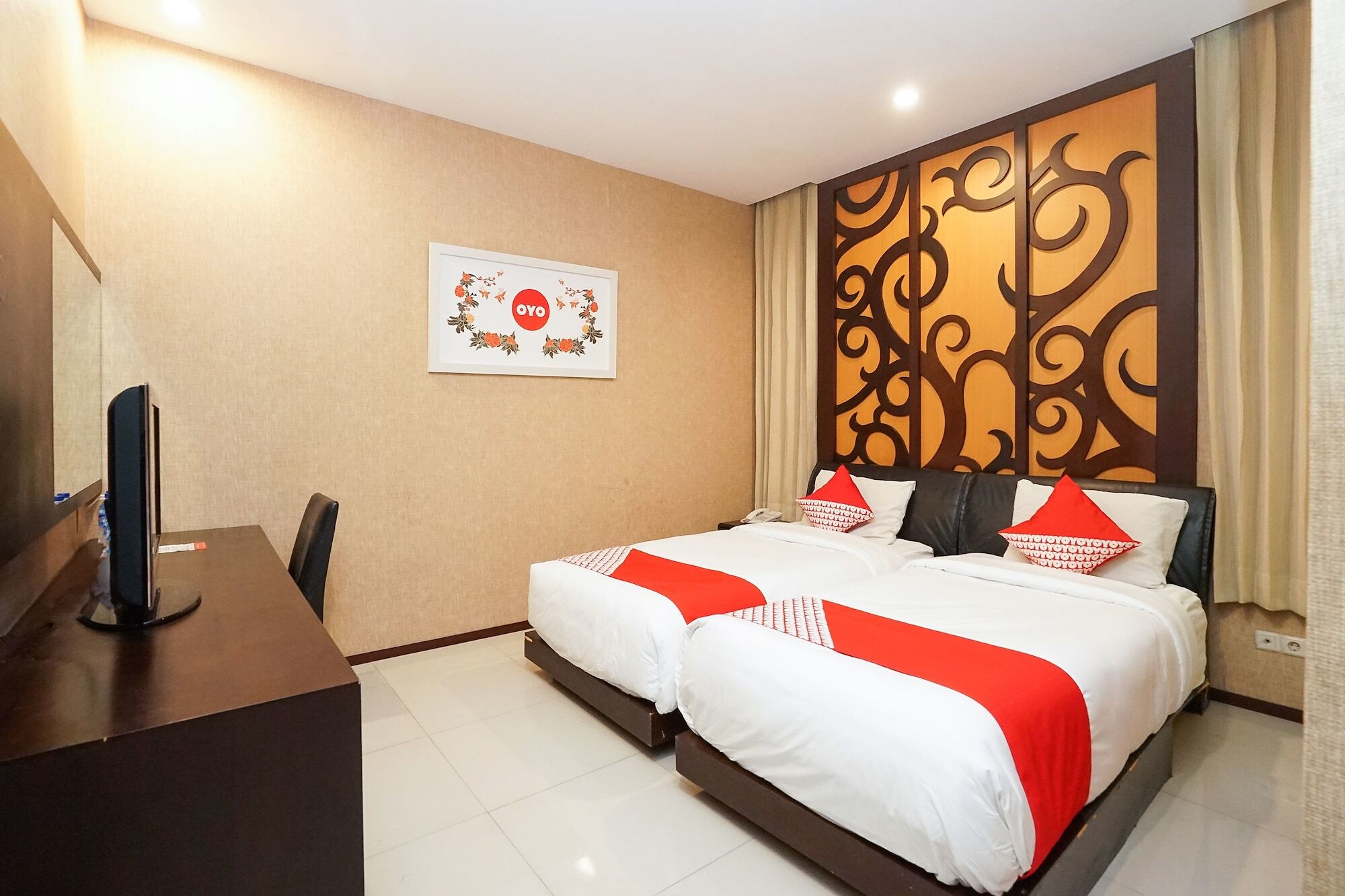 Hotel Istana Permata Ngagel à Sorabaya Extérieur photo