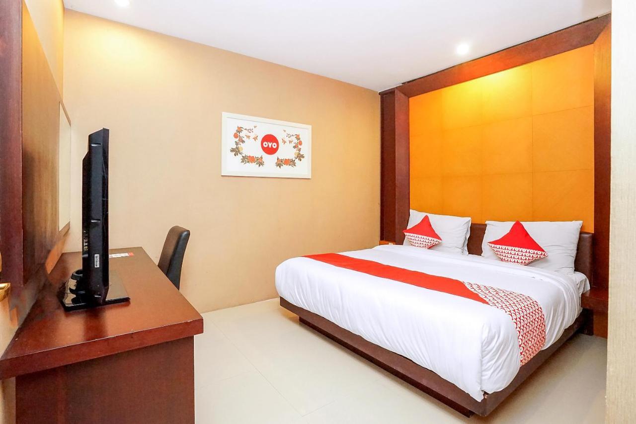 Hotel Istana Permata Ngagel à Sorabaya Extérieur photo