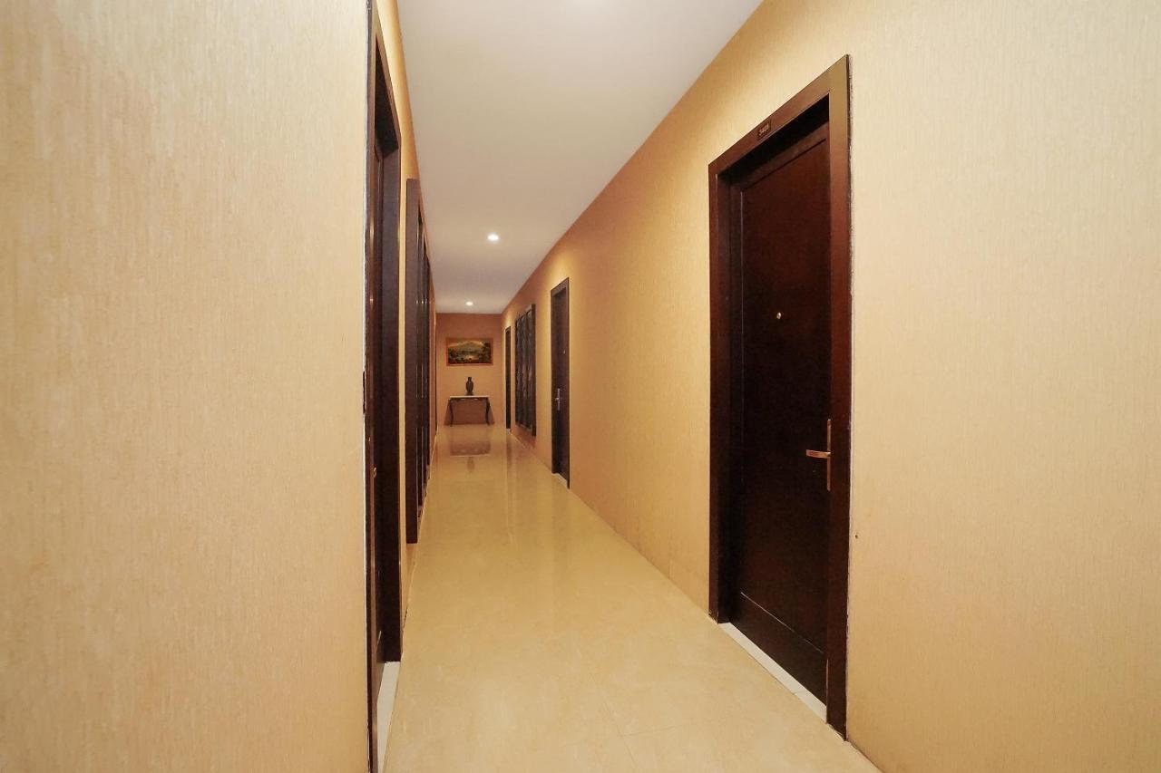 Hotel Istana Permata Ngagel à Sorabaya Extérieur photo